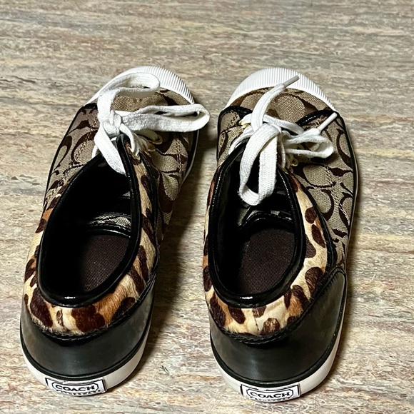 Coach Zorra sneakers with cheetah print on the back - Picture 2 of 16